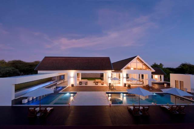 Emanya@Etosha Villa Namutoni Exterior photo